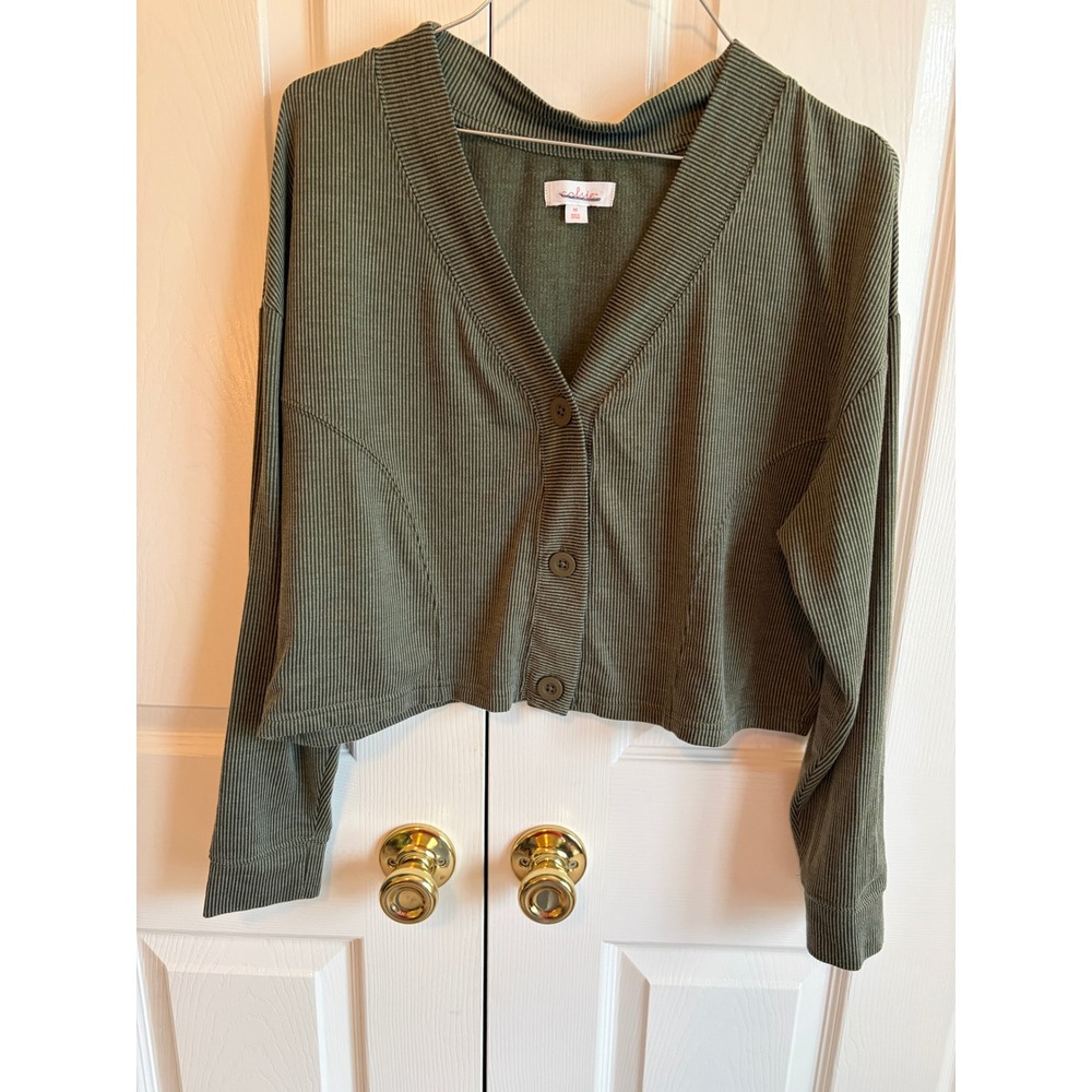 Colsie Olive Green Ribbed Cropped Cardigan Sweater Womens Medium V-Neck Soft